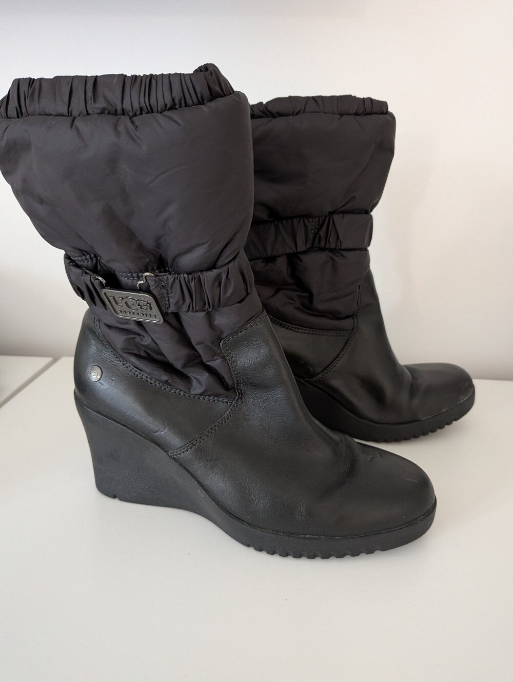 Y2K Ugg Leather And Nylon Wedge Heel Boots Size 7